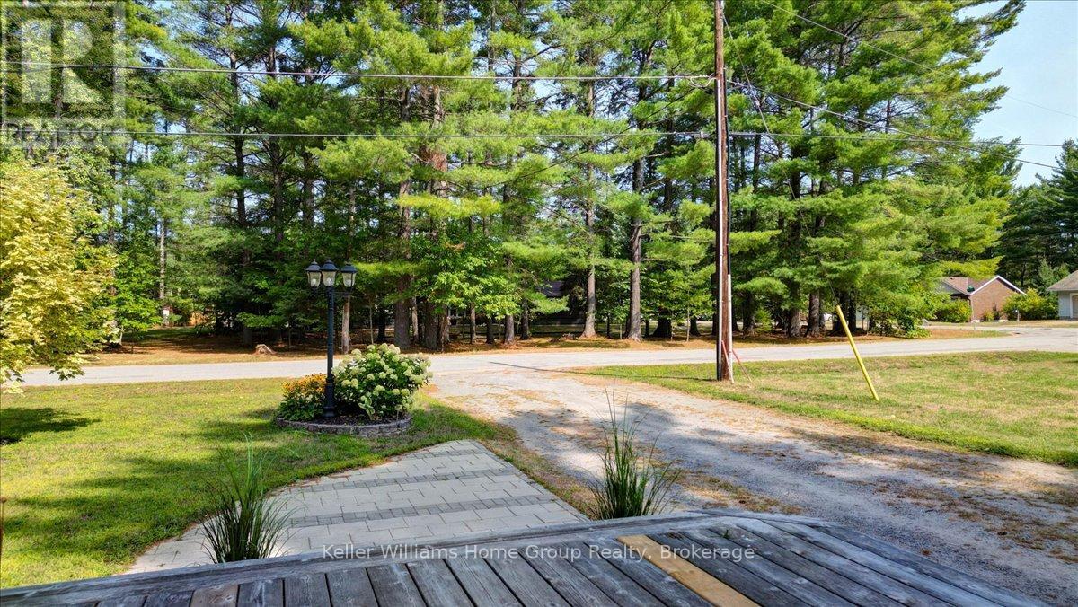 9 Pinegrove Street, Hastings Highlands, Ontario  K0L 1C0 - Photo 35 - X12410010