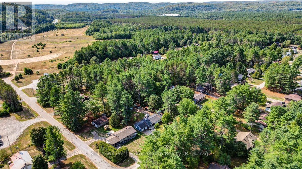 9 Pinegrove Street, Hastings Highlands, Ontario  K0L 1C0 - Photo 37 - X12410010