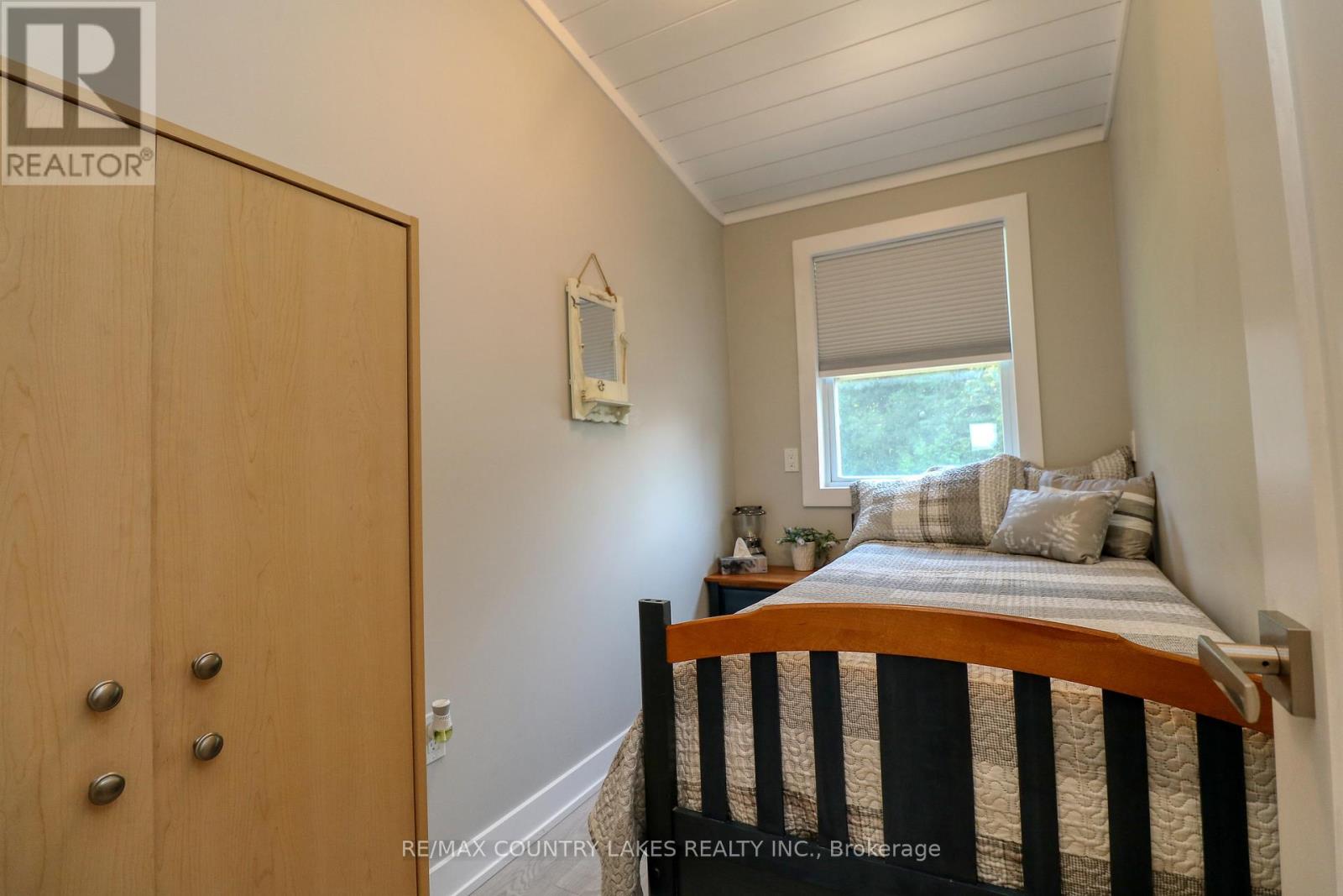 104 The Steps Road, Ramara, Ontario  L0K 1B0 - Photo 20 - S12421979