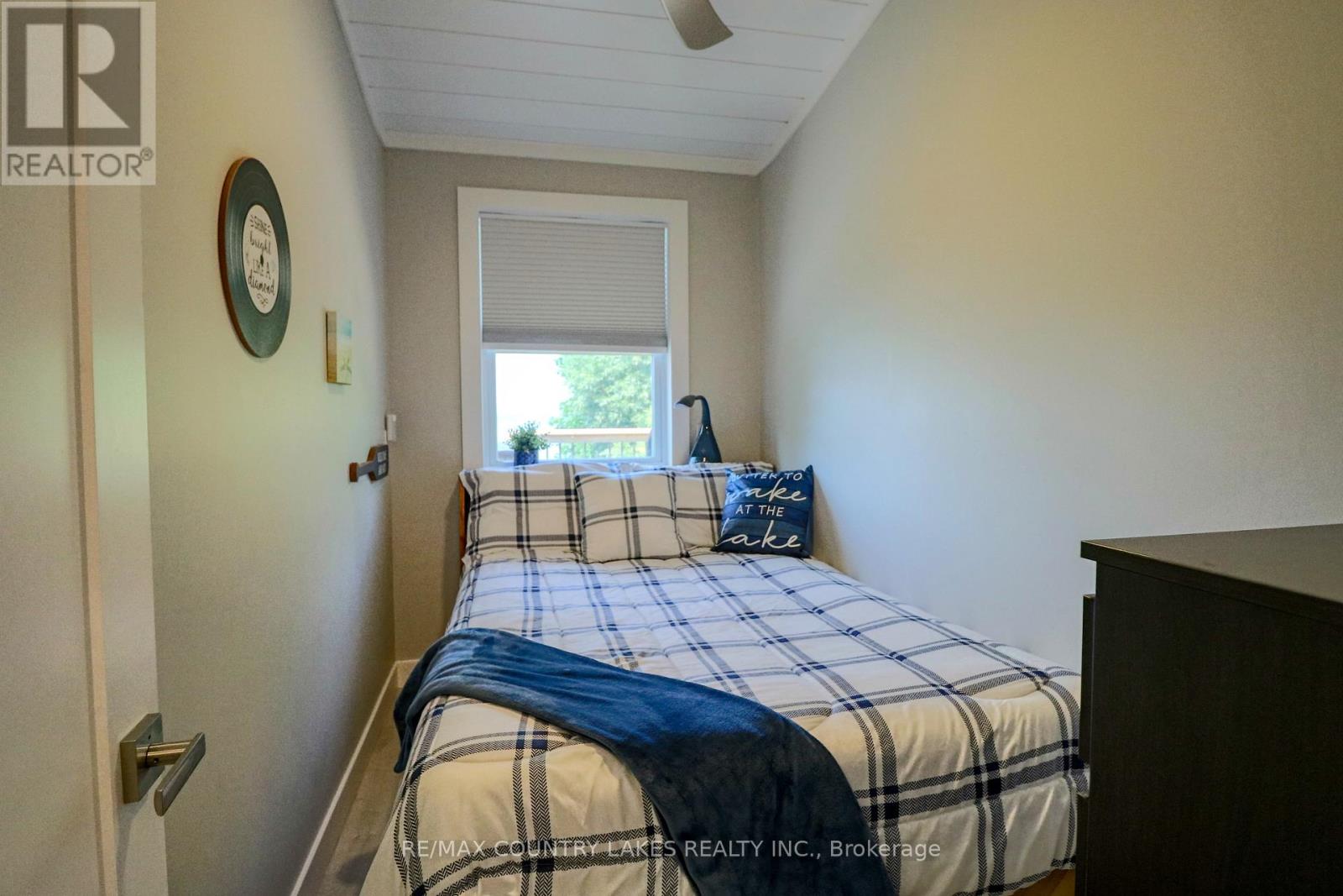 104 The Steps Road, Ramara, Ontario  L0K 1B0 - Photo 21 - S12421979