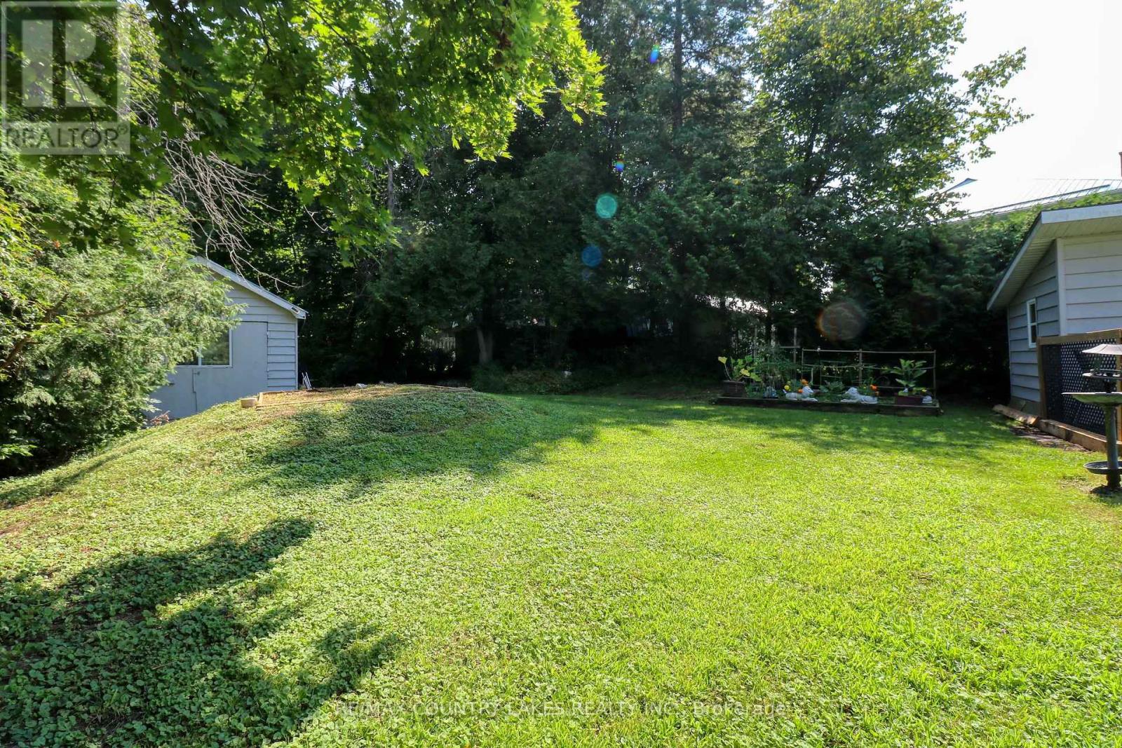 104 The Steps Road, Ramara, Ontario  L0K 1B0 - Photo 31 - S12421979