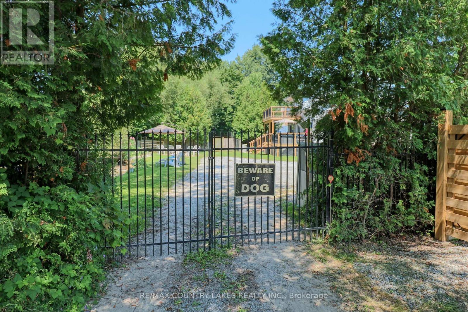 104 The Steps Road, Ramara, Ontario  L0K 1B0 - Photo 39 - S12421979
