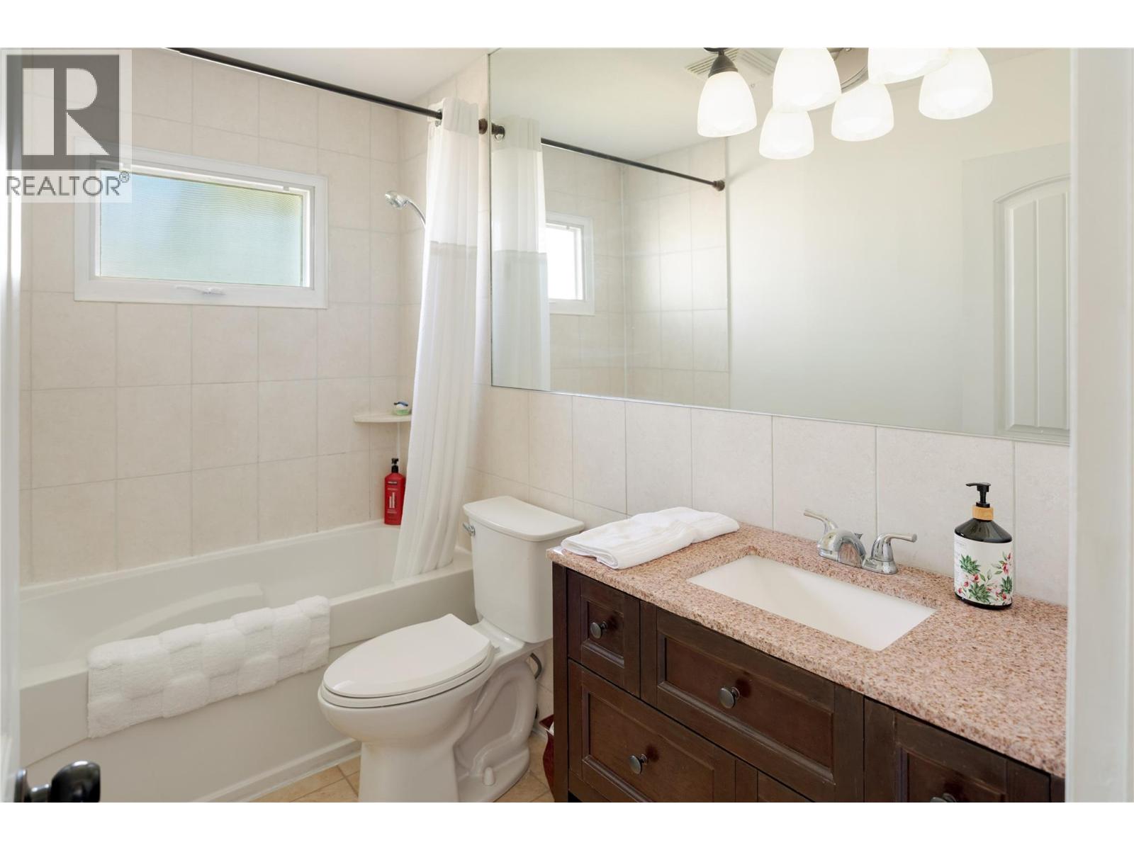 833 HAWTHORNE Road West Kelowna Photo 15