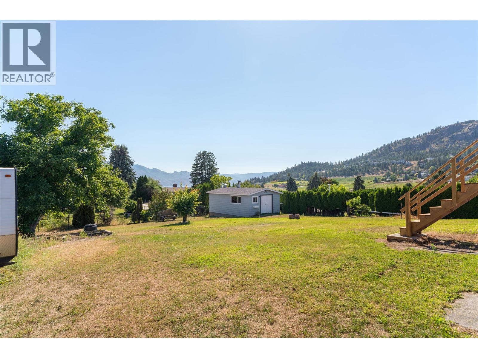 833 HAWTHORNE Road West Kelowna Photo 32