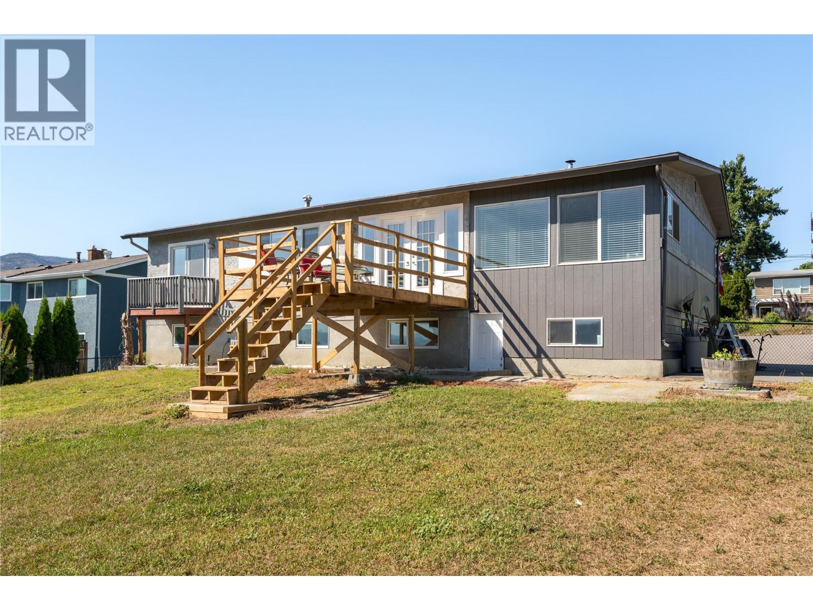 833 HAWTHORNE Road West Kelowna Photo 9