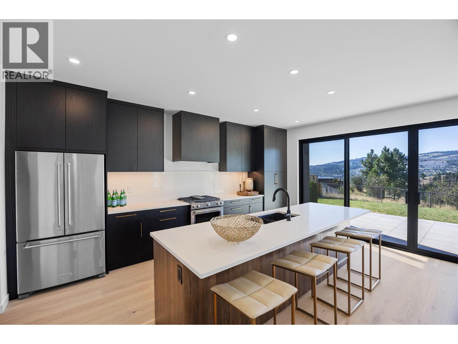 1453 Prairie Rose Court, Kamloops, British Columbia  V2E 0E5 - Photo 10 - 10363881