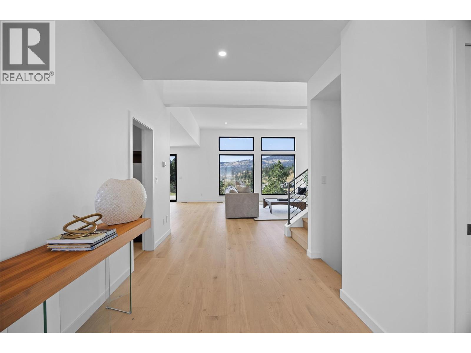 1453 Prairie Rose Court, Kamloops, British Columbia  V2E 0E5 - Photo 2 - 10363881