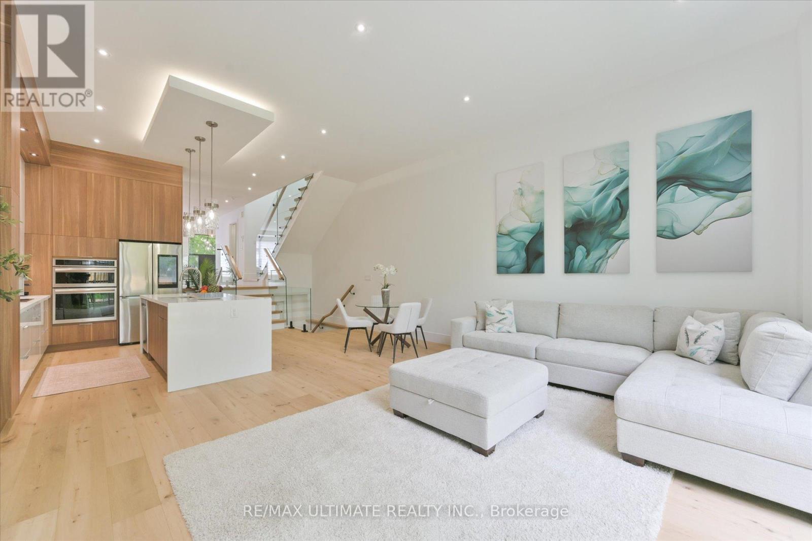 32 Thirty Eighth Street, Toronto, Ontario  M8W 3L9 - Photo 18 - W12422029
