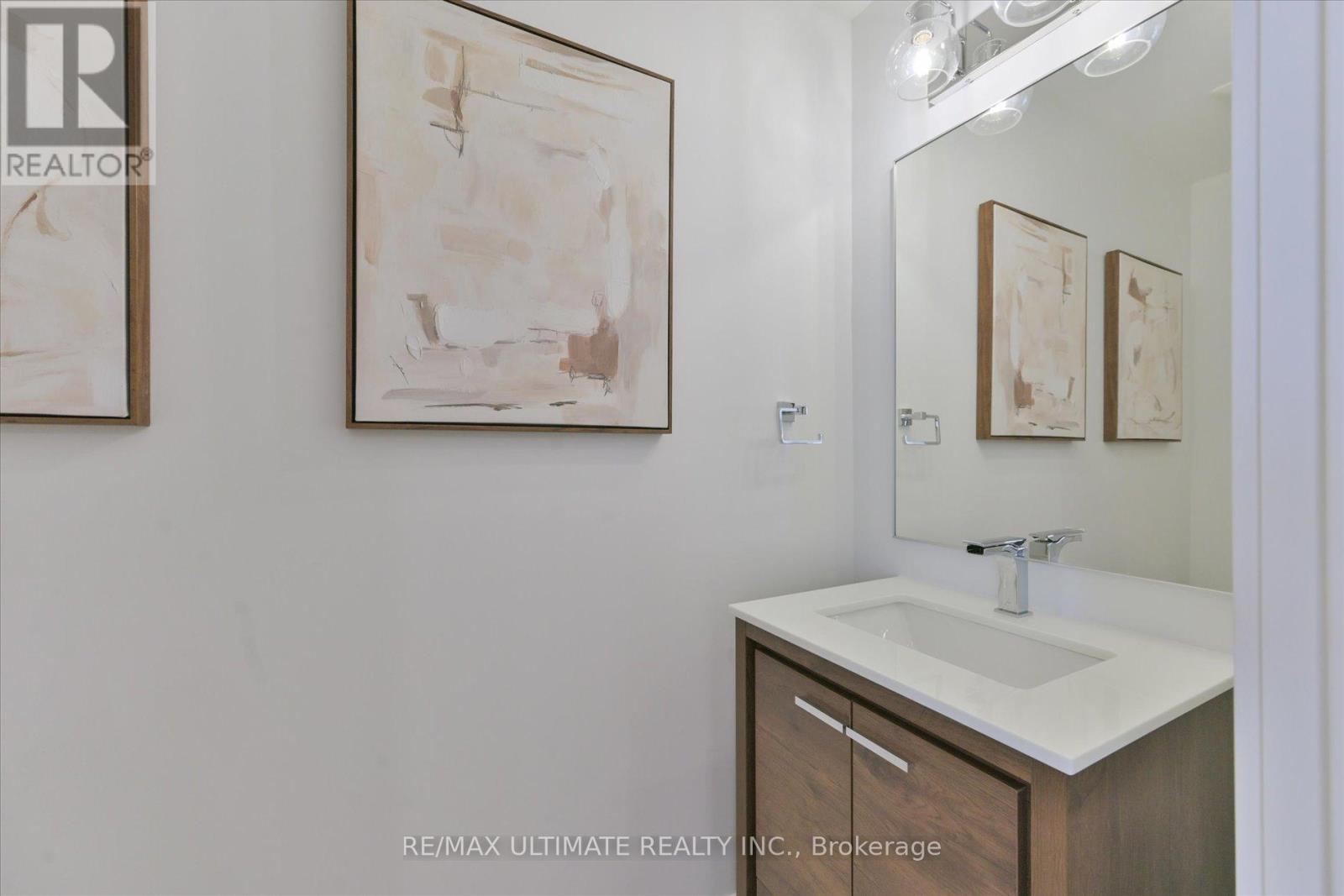 32 Thirty Eighth Street, Toronto, Ontario  M8W 3L9 - Photo 20 - W12422029