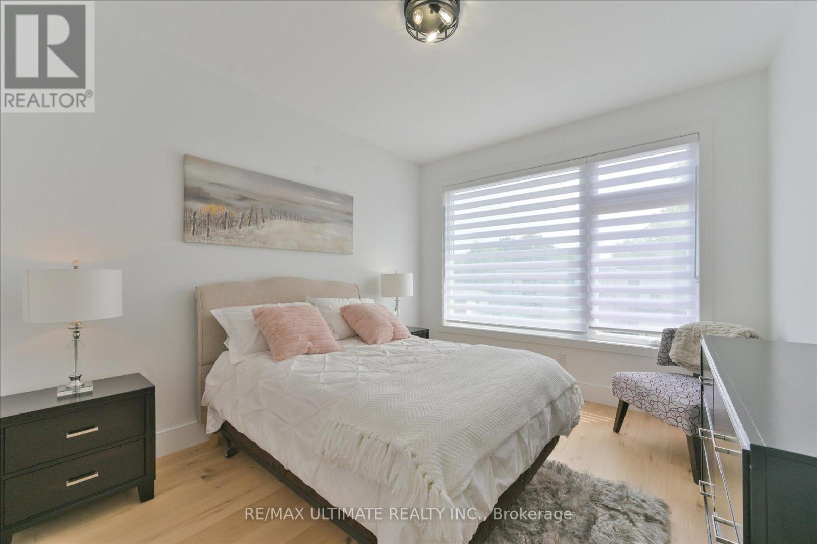 32 Thirty Eighth Street, Toronto, Ontario  M8W 3L9 - Photo 31 - W12422029
