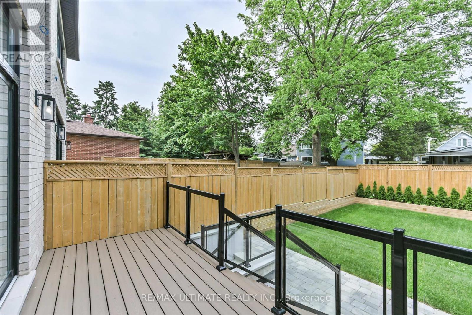 32 Thirty Eighth Street, Toronto, Ontario  M8W 3L9 - Photo 42 - W12422029