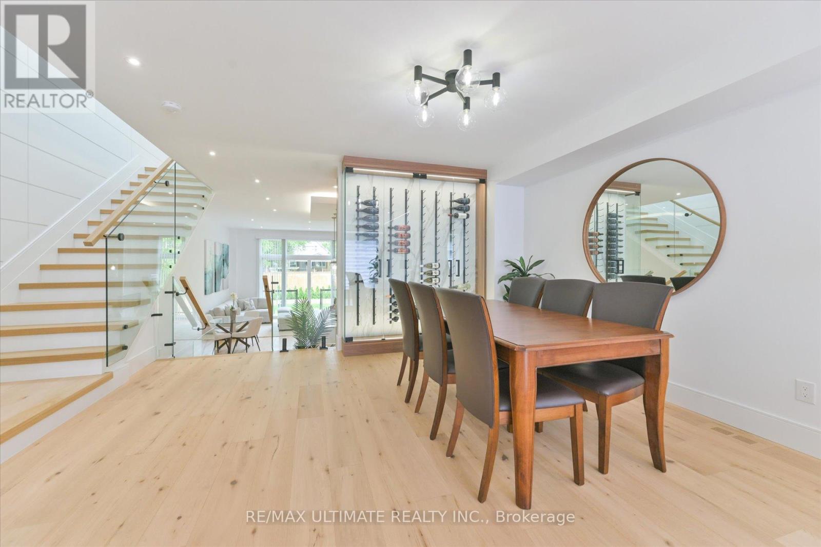 32 Thirty Eighth Street, Toronto, Ontario  M8W 3L9 - Photo 8 - W12422029