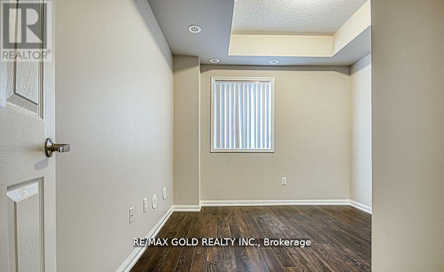 118 - 250 Sunny Meadow Boulevard, Brampton, Ontario  L6R 3Y7 - Photo 8 - W12422039