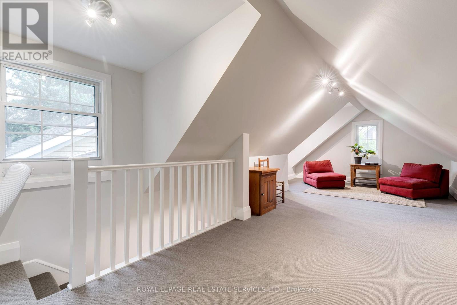 938 Meadow Wood Road, Mississauga, Ontario  L5J 2S6 - Photo 32 - W12422069