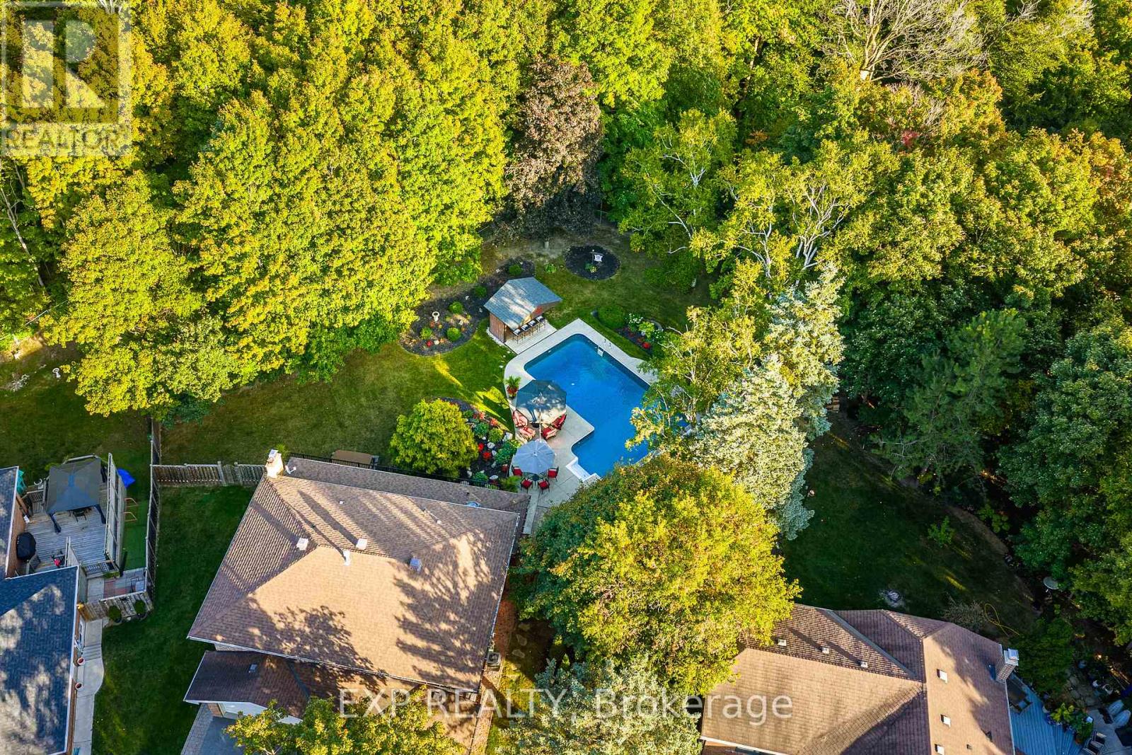 Property at 160 LITTLE COURT image 3