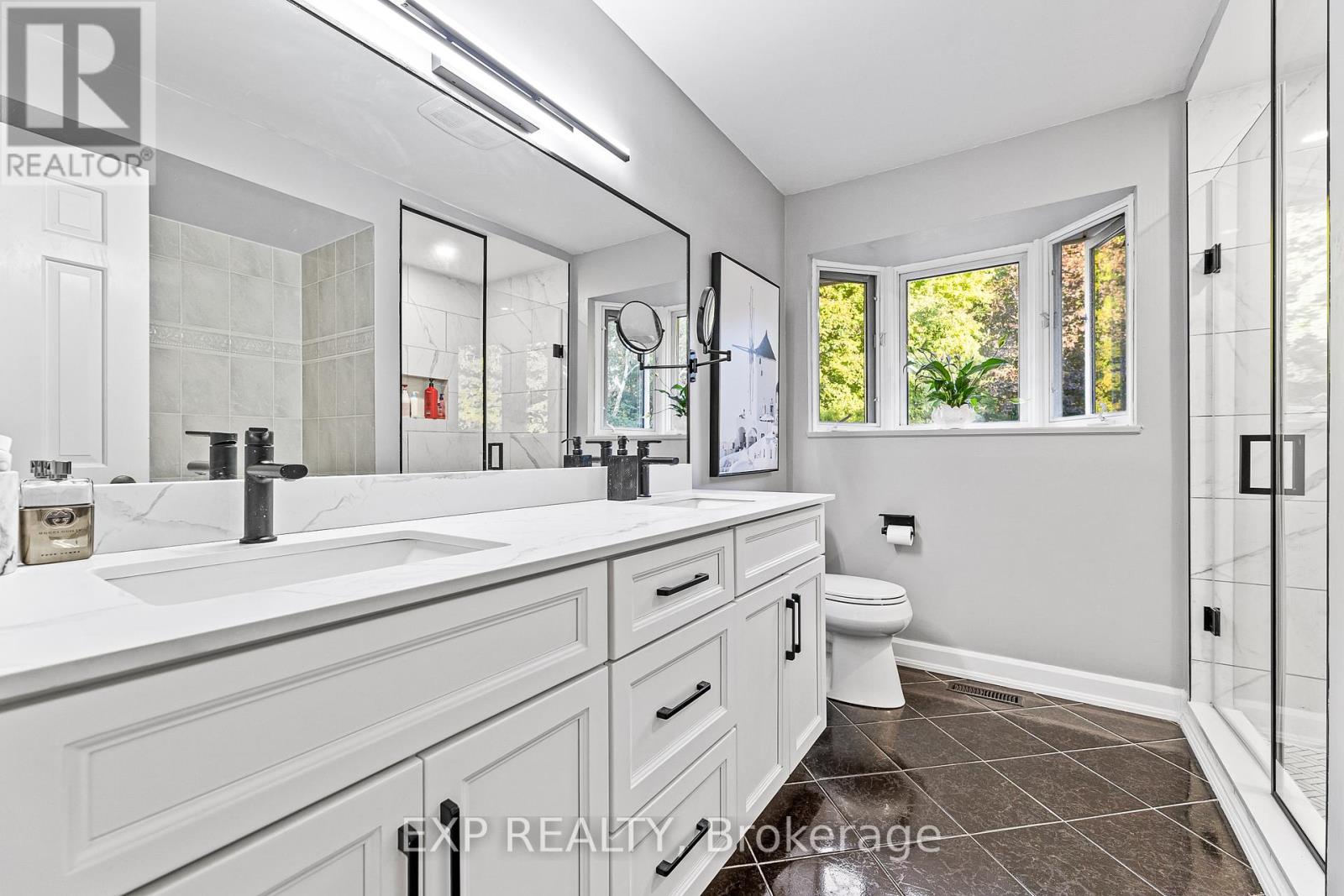 160 Little Court, Caledon, Ontario  L7E 3T8 - Photo 31 - W12422075