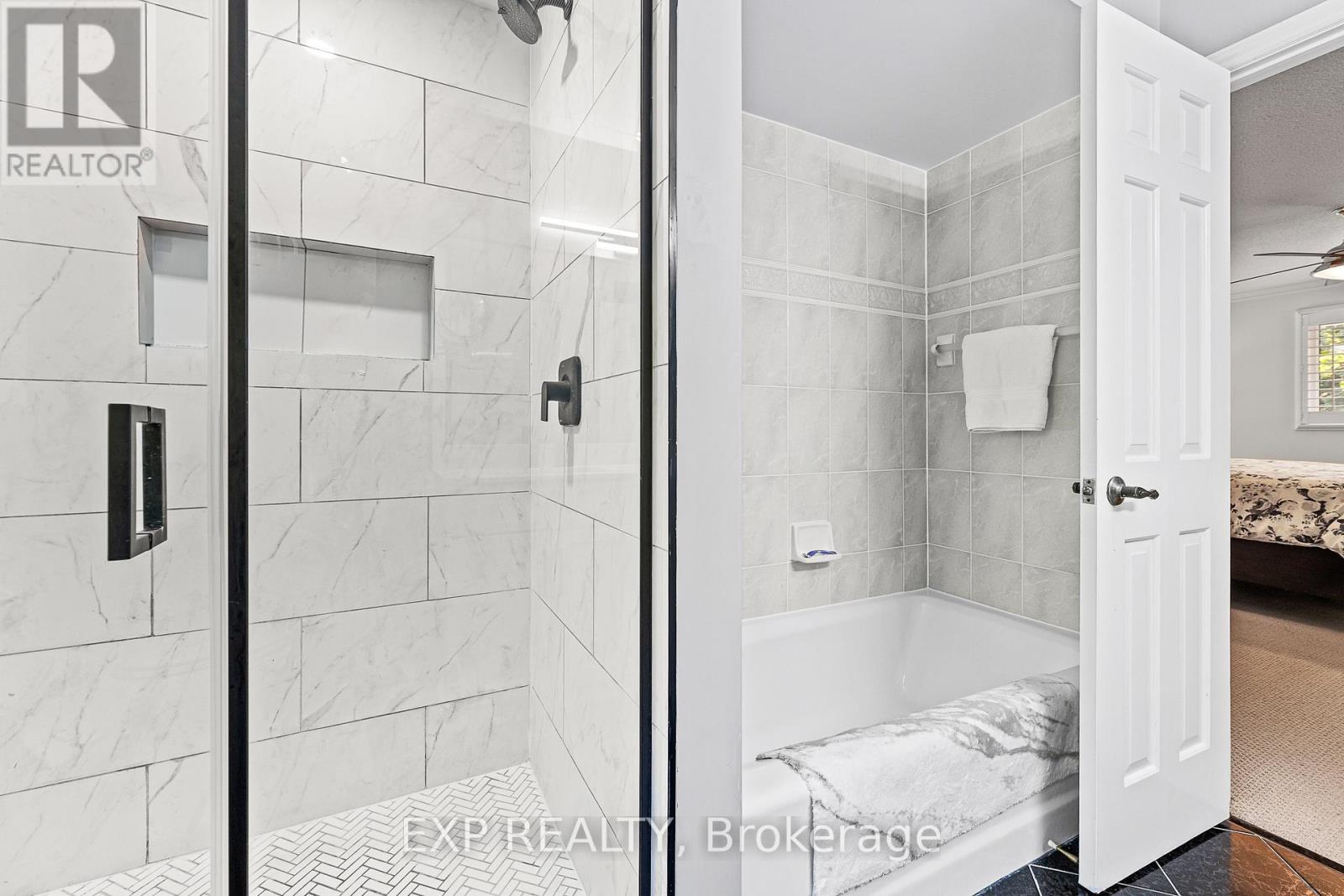 160 Little Court, Caledon, Ontario  L7E 3T8 - Photo 32 - W12422075