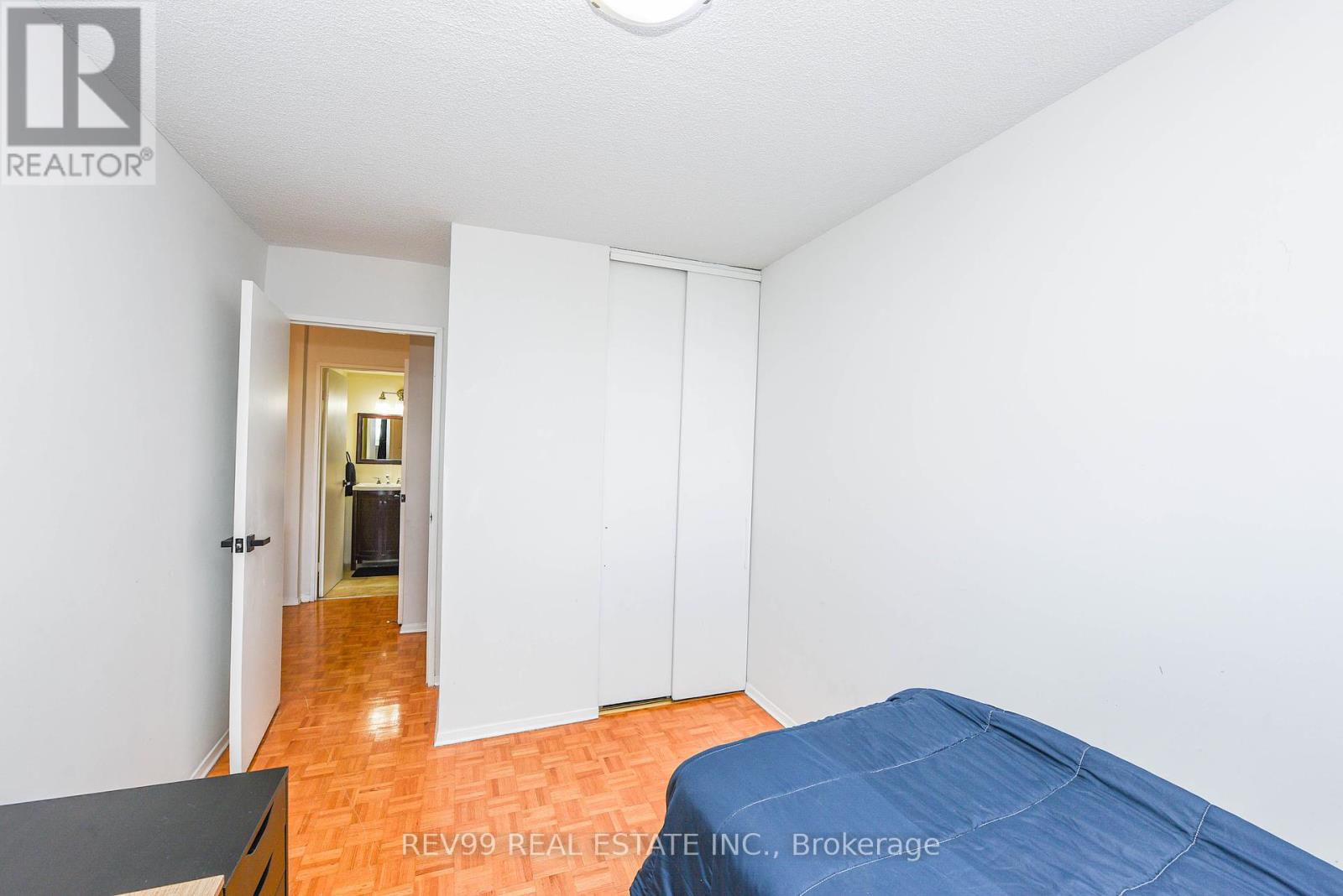 504 - 2121 Roche Court, Mississauga, Ontario  L5K 2C7 - Photo 20 - W12422079