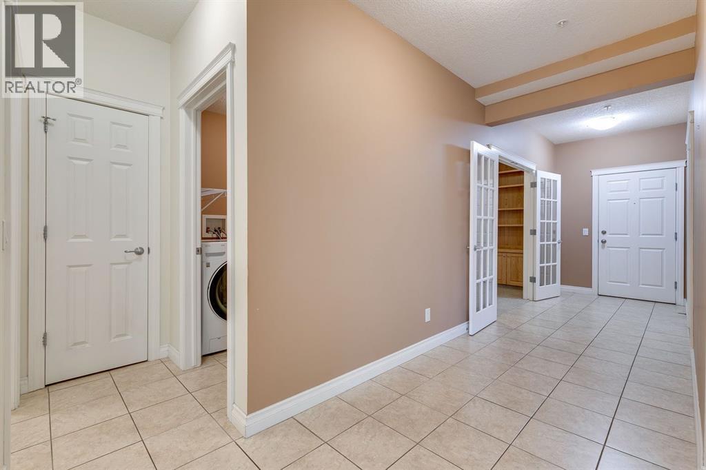 304, 10 Hemlock Crescent Sw, Calgary, Alberta  T3C 2Z1 - Photo 5 - A2251970