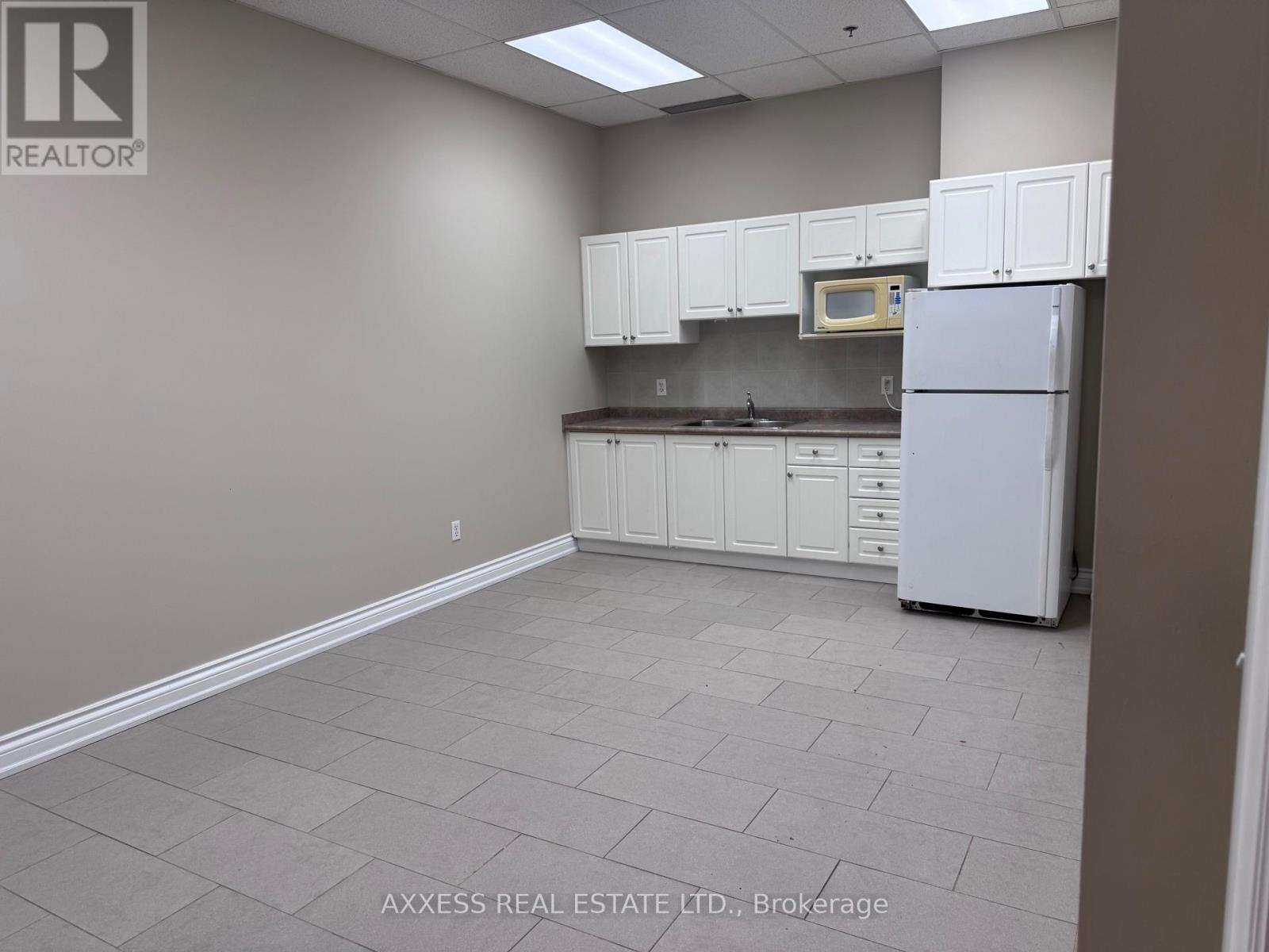 4, 5 & 6 - 1840 Alstep Drive, Mississauga, Ontario  L5S 1W1 - Photo 8 - W12421893