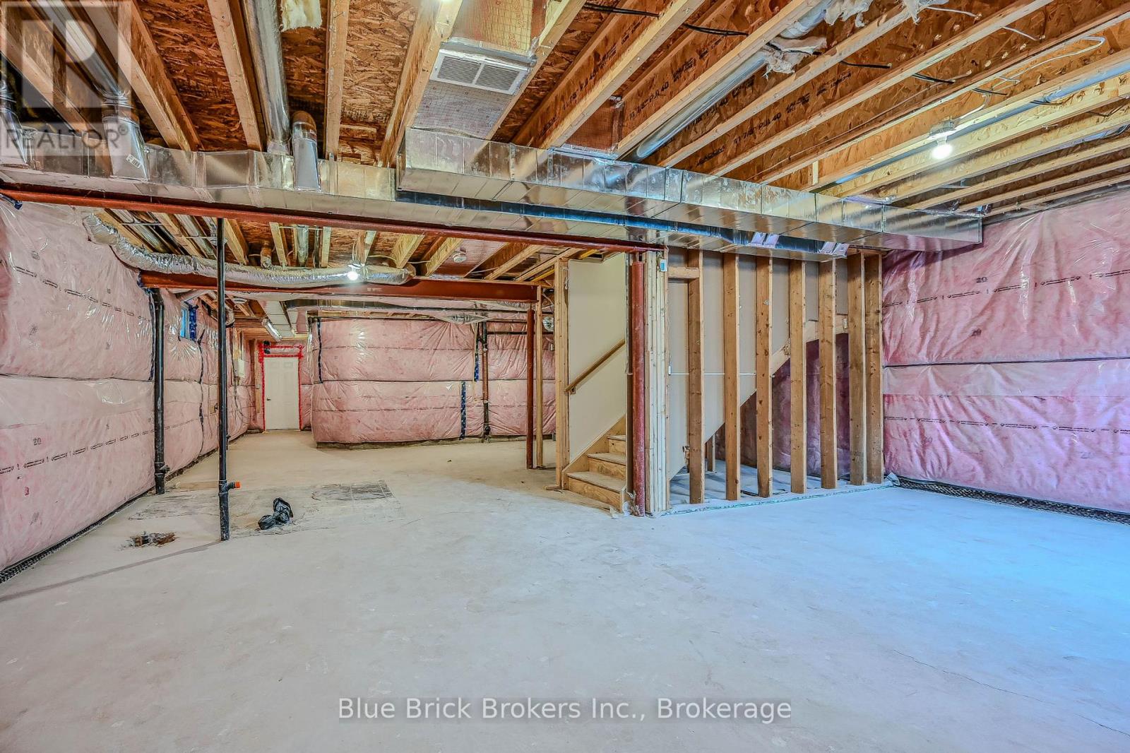 12 Hildred Street, Welland, Ontario  L3B 1H9 - Photo 39 - X12418840