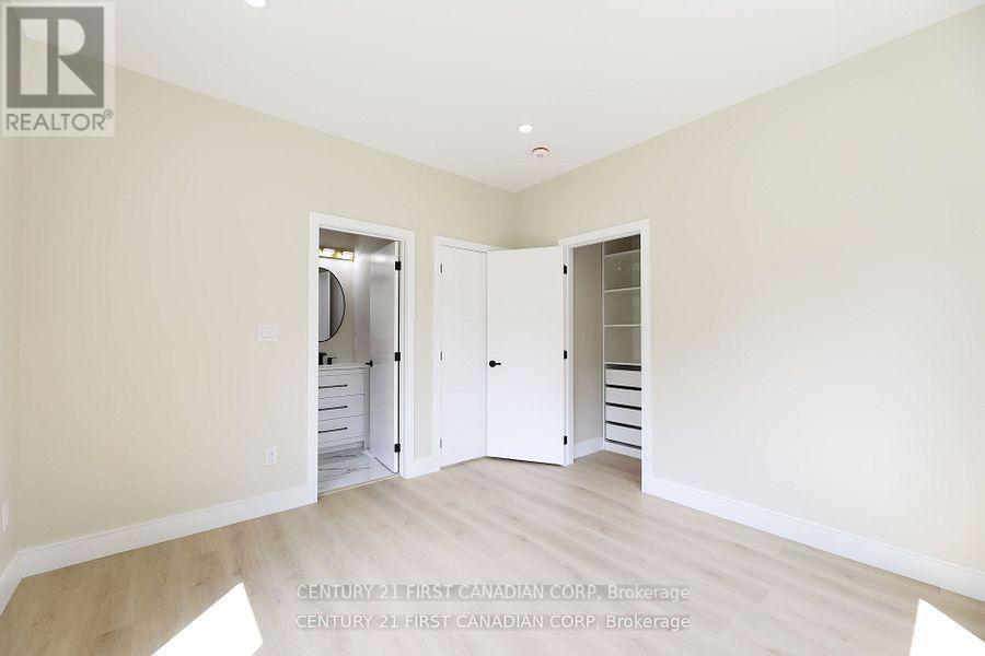 858 William Street, London East, Ontario  N5Y 2S3 - Photo 33 - X12422138