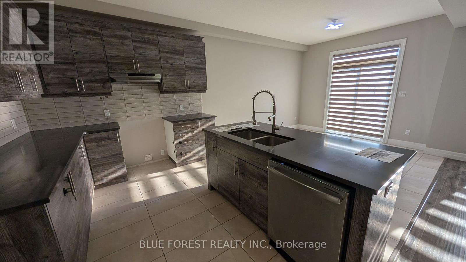 2926 Turner Crescent, London South, Ontario  N6M 0J3 - Photo 17 - X12422148