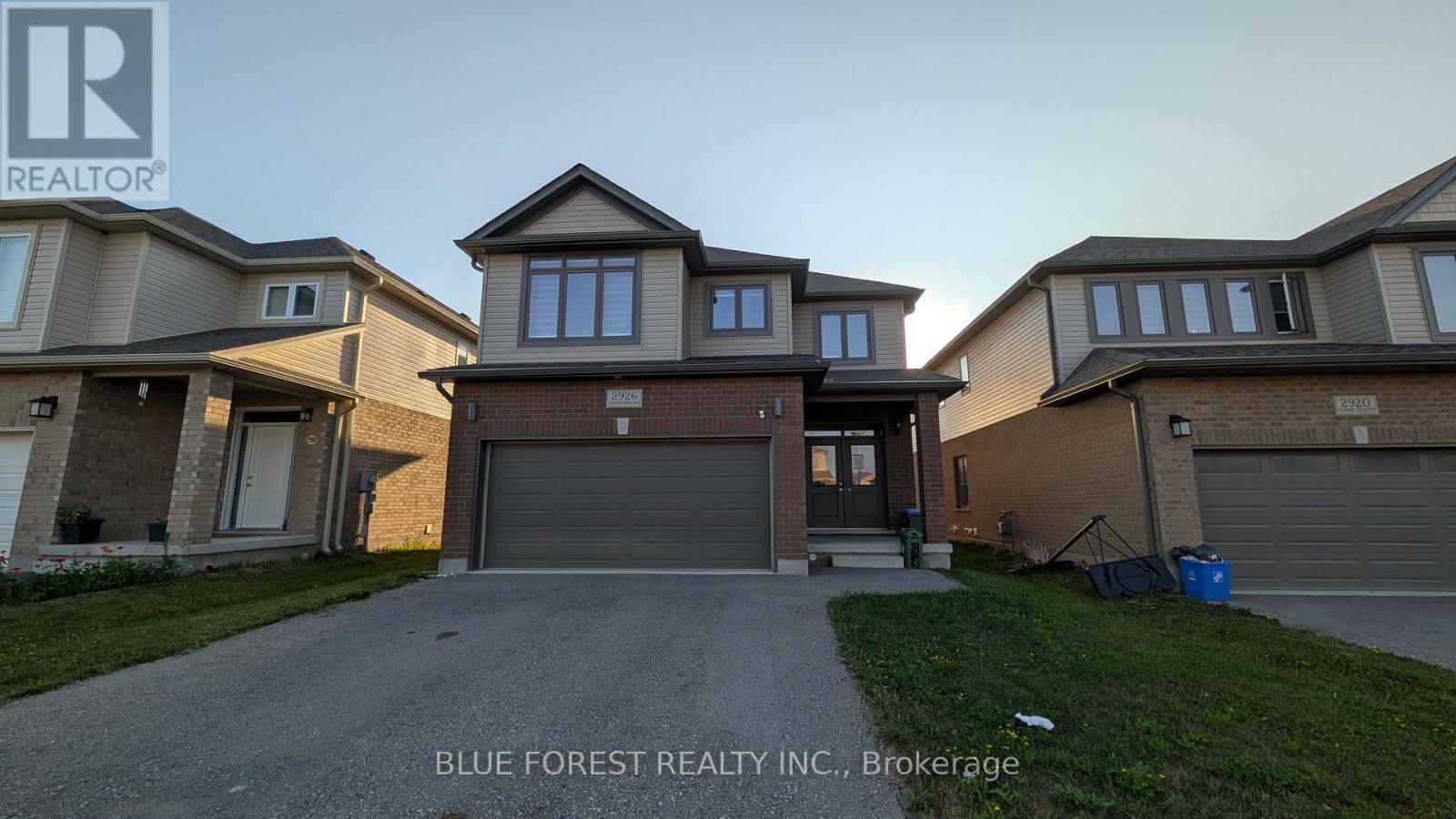2926 Turner Crescent, London South, Ontario  N6M 0J3 - Photo 2 - X12422148