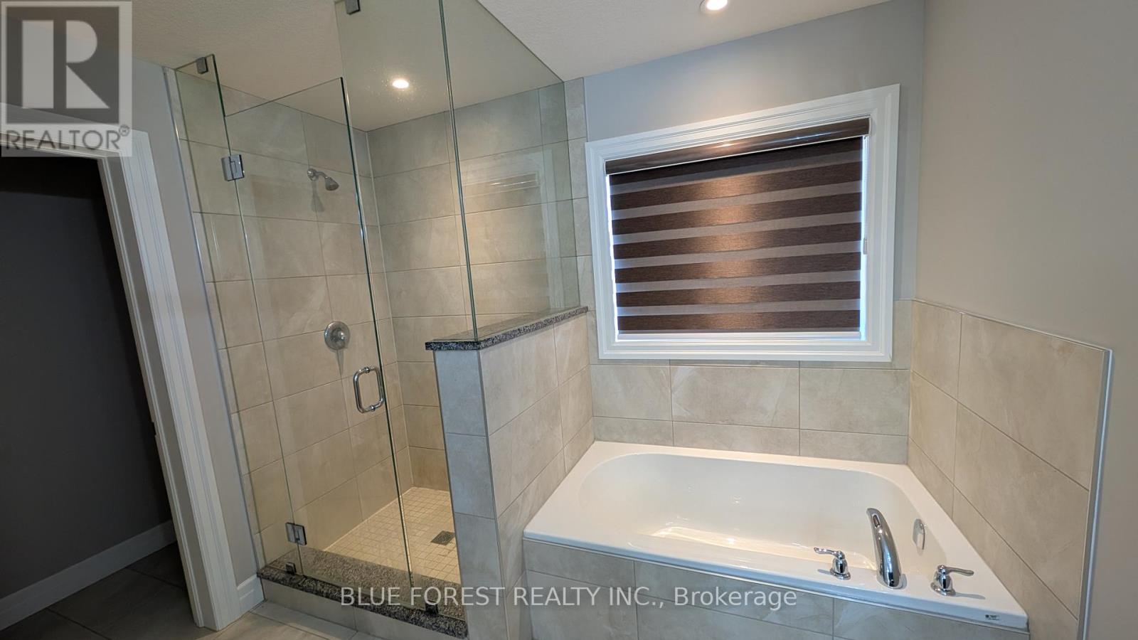 2926 Turner Crescent, London South, Ontario  N6M 0J3 - Photo 21 - X12422148