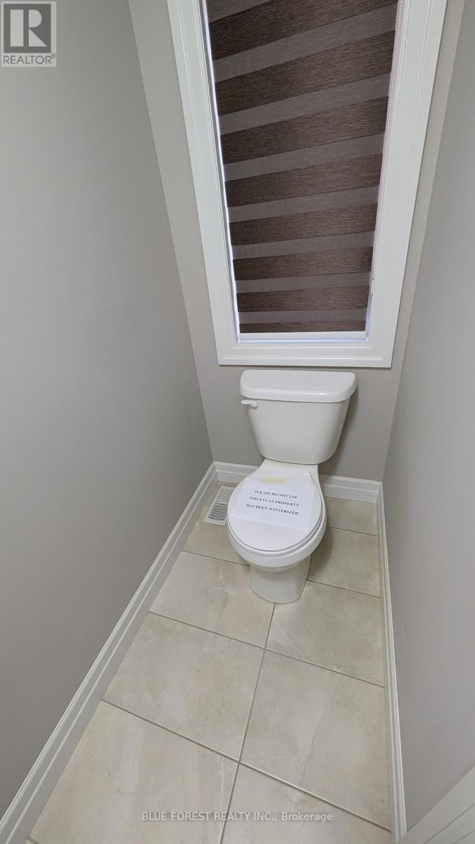 2926 Turner Crescent, London South, Ontario  N6M 0J3 - Photo 22 - X12422148