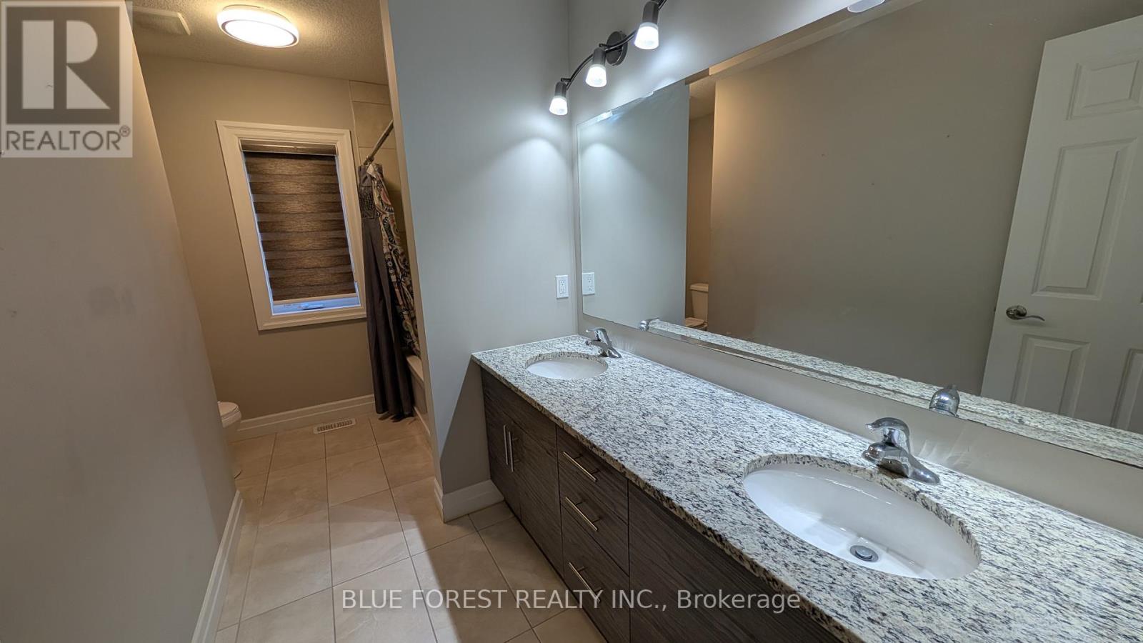 2926 Turner Crescent, London South, Ontario  N6M 0J3 - Photo 27 - X12422148