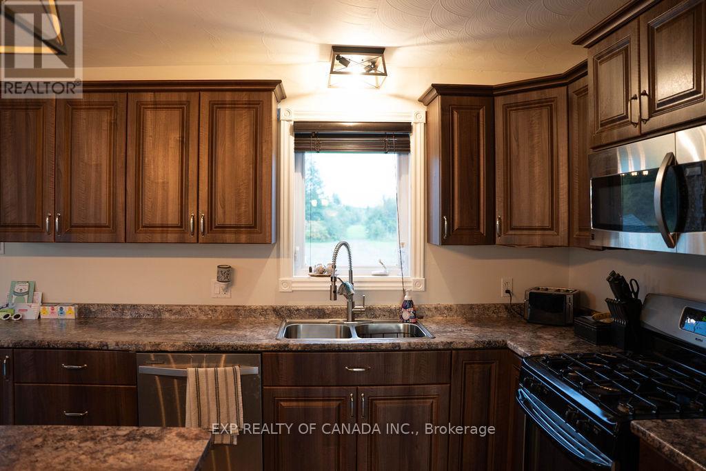 132 Highway No. 11 South Highway S, Cochrane, Ontario  P0L 1C0 - Photo 10 - T12422142
