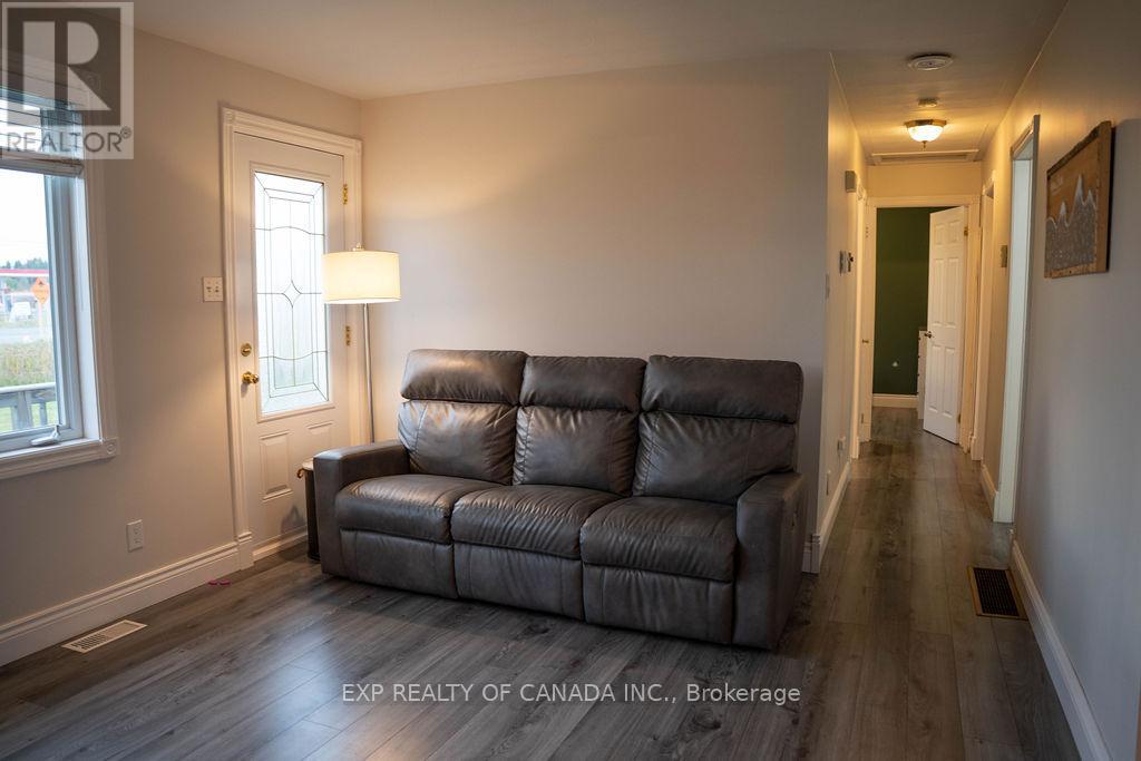 132 Highway No. 11 South Highway S, Cochrane, Ontario  P0L 1C0 - Photo 14 - T12422142