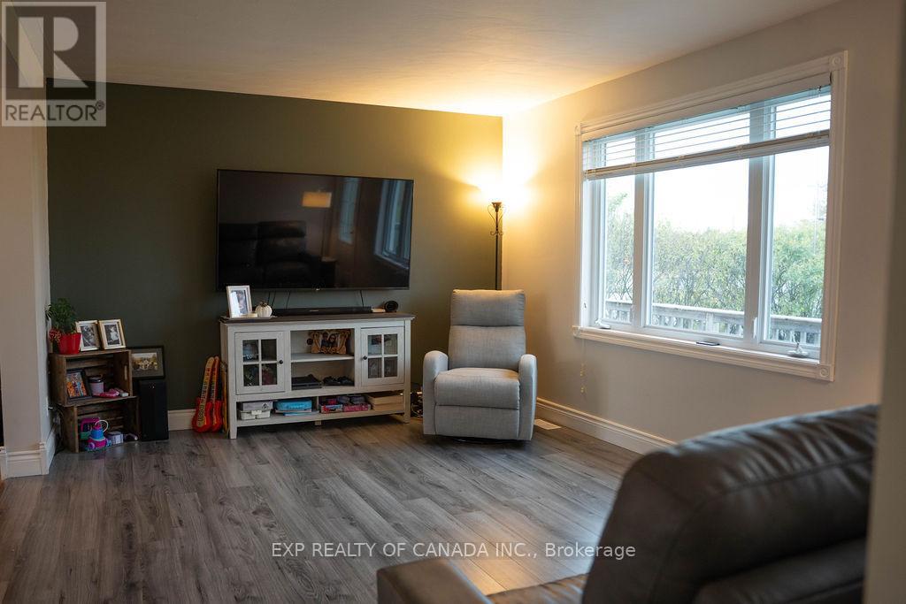 132 Highway No. 11 South Highway S, Cochrane, Ontario  P0L 1C0 - Photo 15 - T12422142