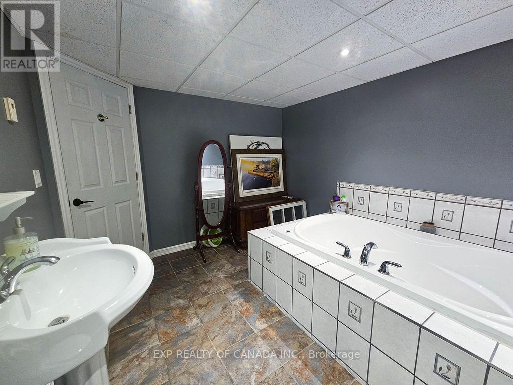 132 Highway No. 11 South Highway S, Cochrane, Ontario  P0L 1C0 - Photo 37 - T12422142