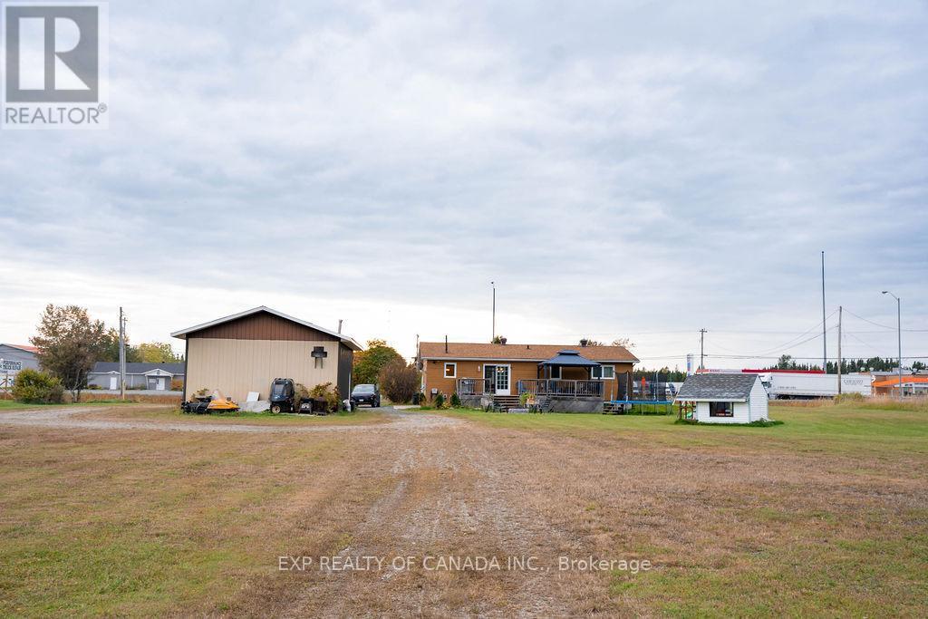 132 Highway No. 11 South Highway S, Cochrane, Ontario  P0L 1C0 - Photo 4 - T12422142