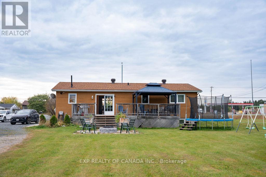 132 Highway No. 11 South Highway S, Cochrane, Ontario  P0L 1C0 - Photo 5 - T12422142