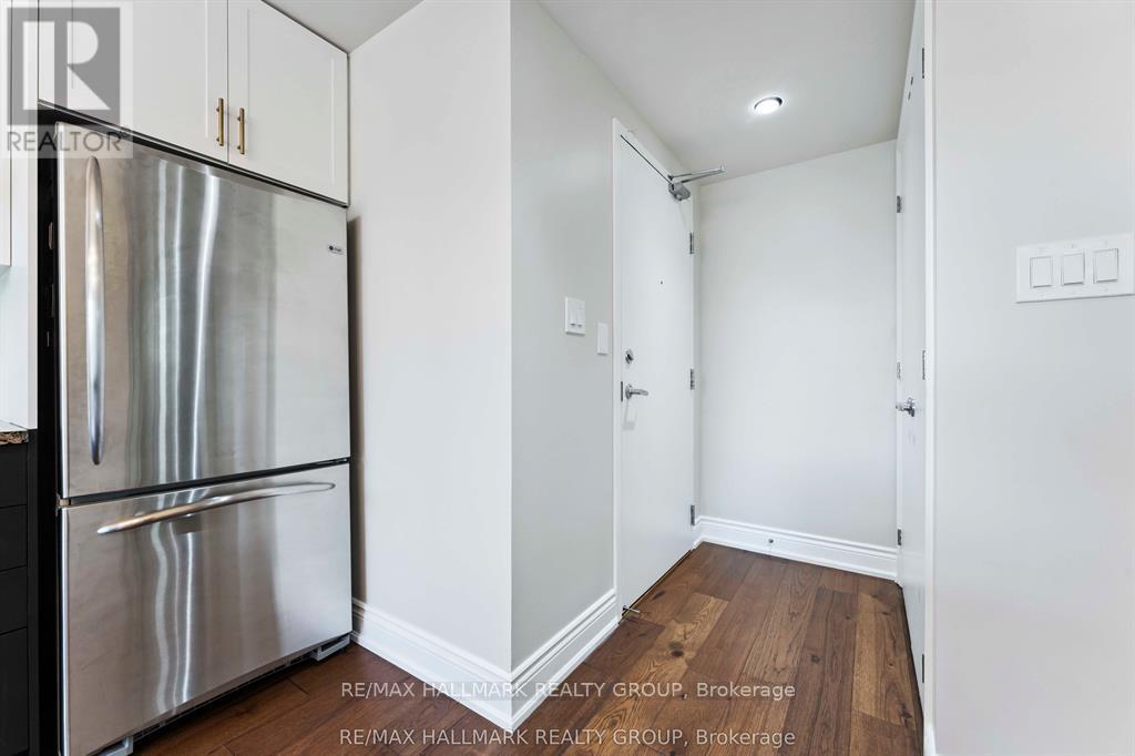 316 - 808 Bronson Avenue, Ottawa, Ontario  K1S 5A4 - Photo 3 - X12422094