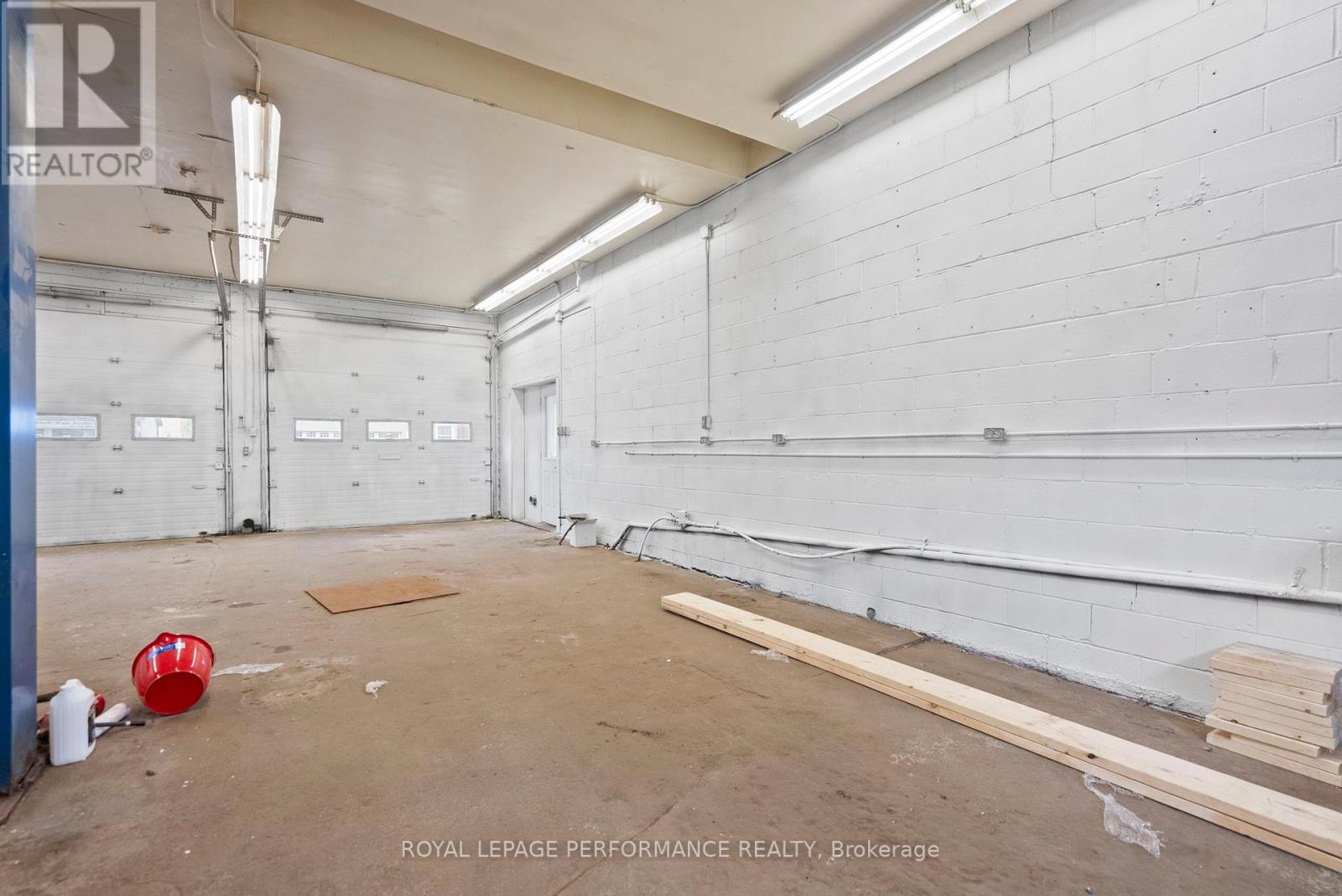 1125 Concession Street, Russell, Ontario  K4R 1C8 - Photo 12 - X12422105