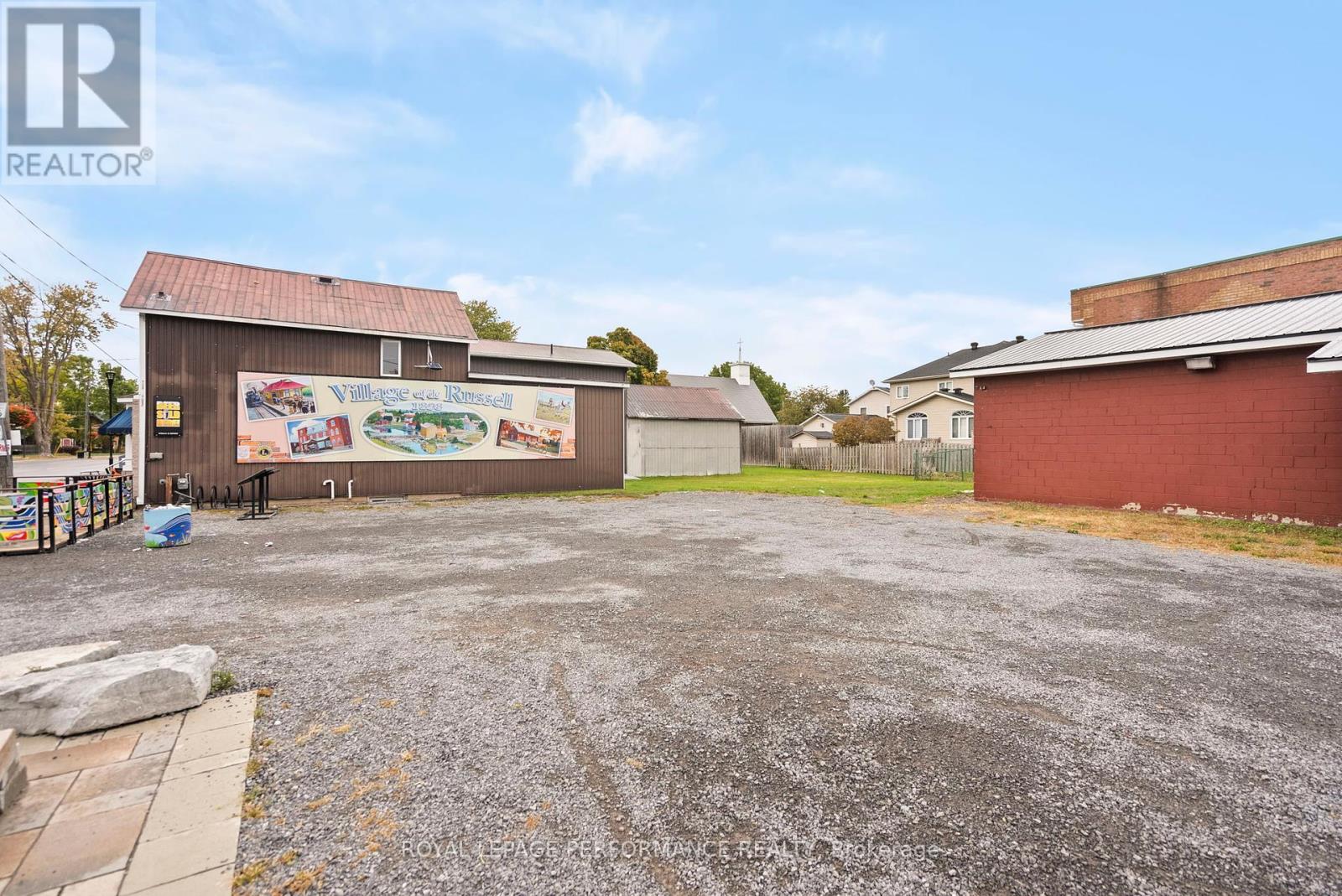 1125 Concession Street, Russell, Ontario  K4R 1C8 - Photo 7 - X12422105