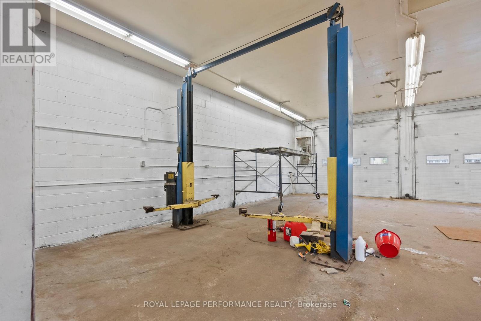 1125 Concession Street, Russell, Ontario  K4R 1C8 - Photo 11 - X12422116