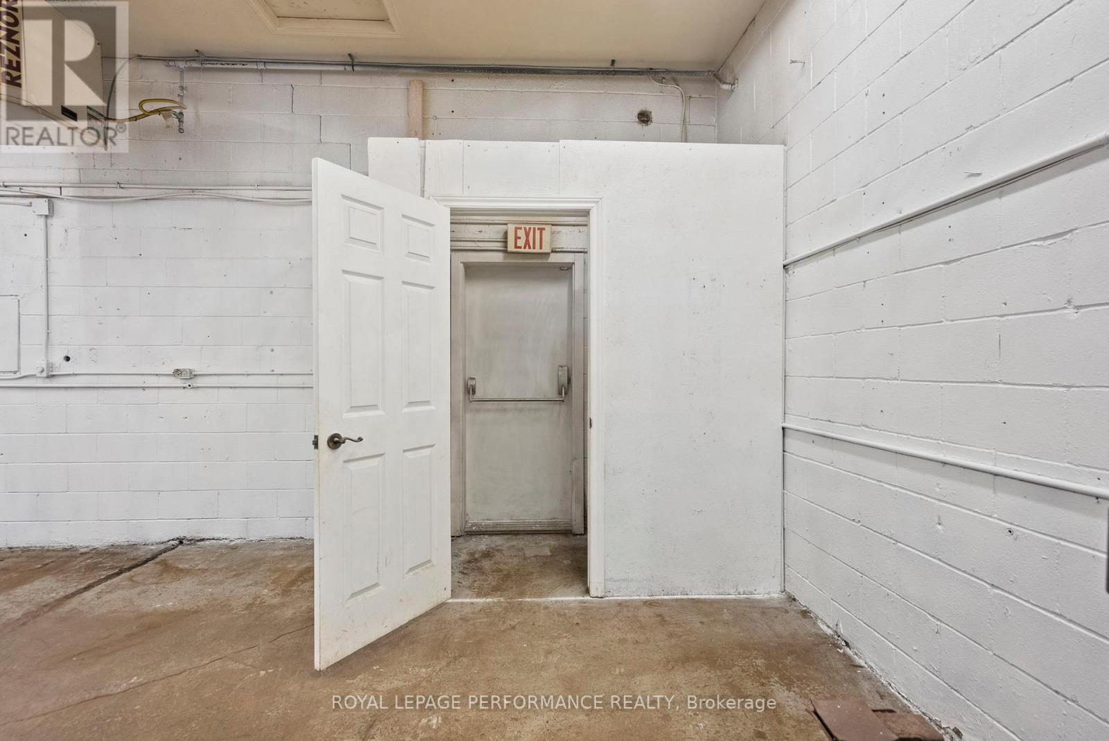 1125 Concession Street, Russell, Ontario  K4R 1C8 - Photo 16 - X12422116