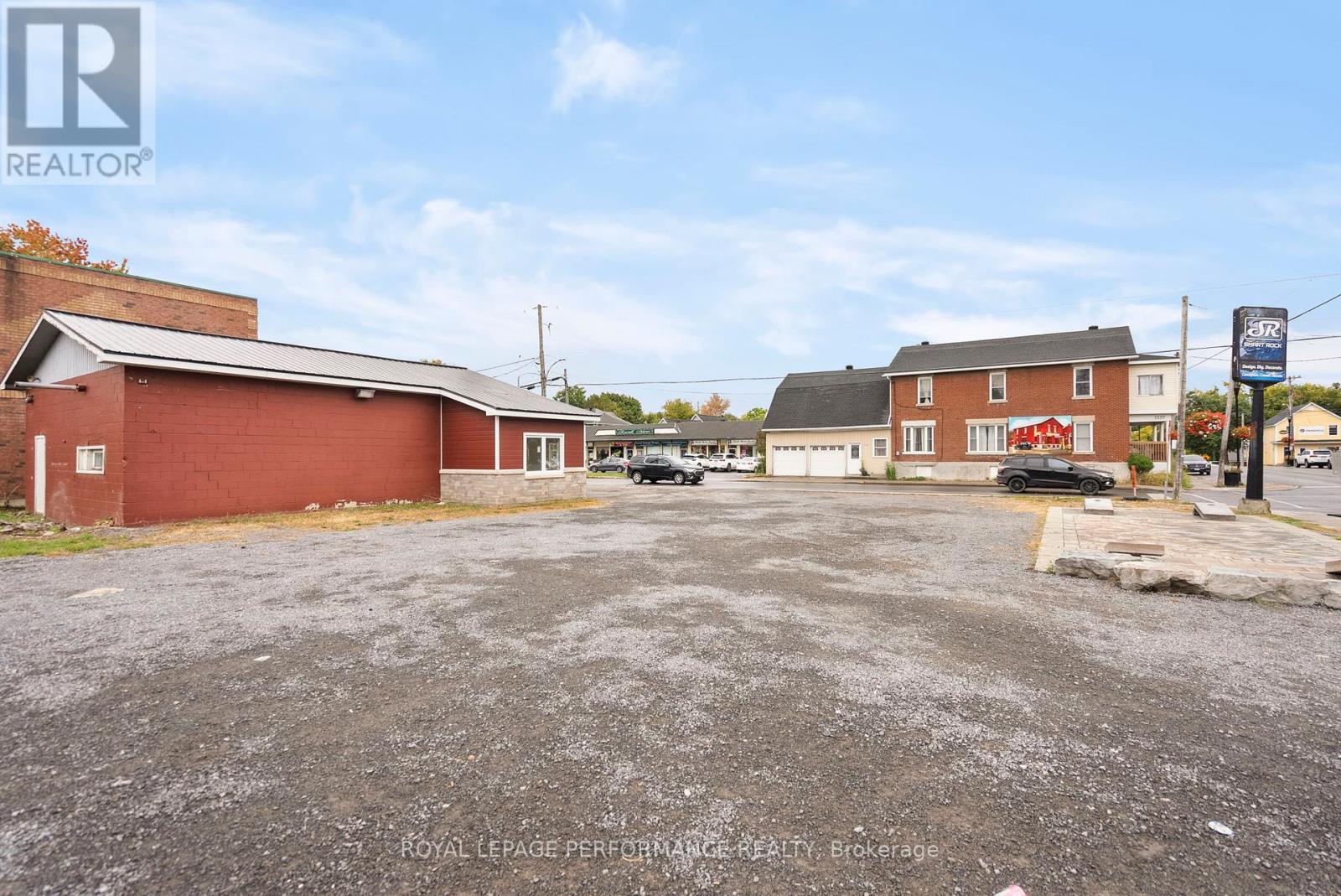 1125 Concession Street, Russell, Ontario  K4R 1C8 - Photo 4 - X12422116