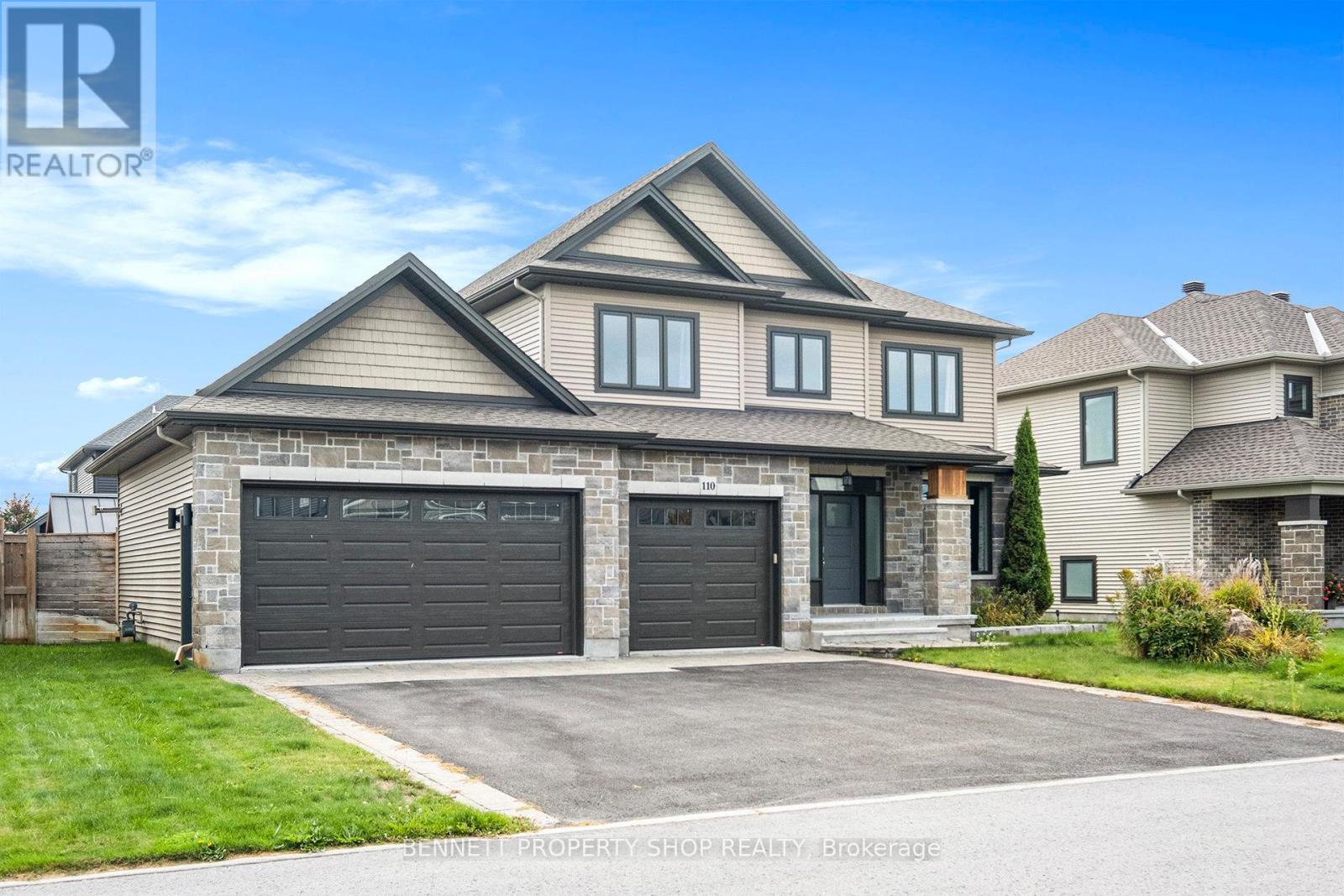 110 Talos Circle, Ottawa, Ontario  K0A 2Z0 - Photo 2 - X12422156