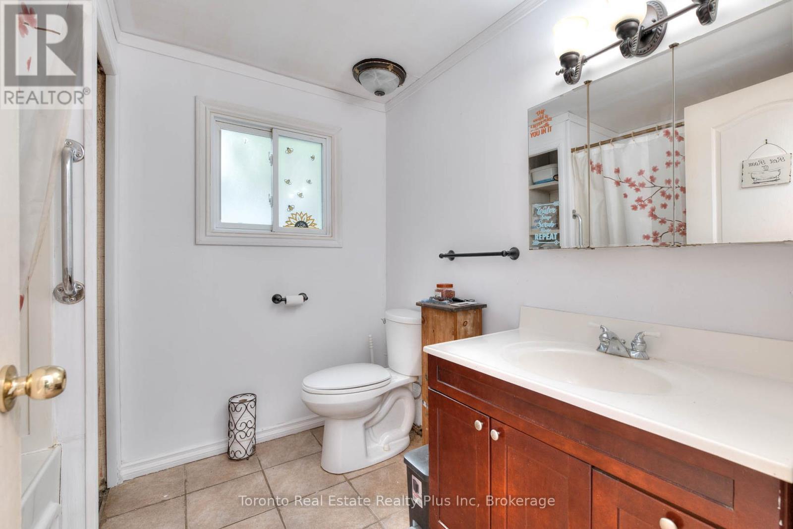 73 - 746112 Township Rd 4 Road, Blandford-Blenheim, Ontario  N4S 7V9 - Photo 11 - X12421955