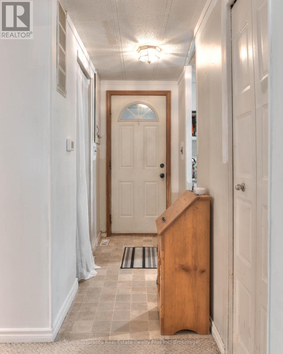 73 - 746112 Township Rd 4 Road, Blandford-Blenheim, Ontario  N4S 7V9 - Photo 7 - X12421955