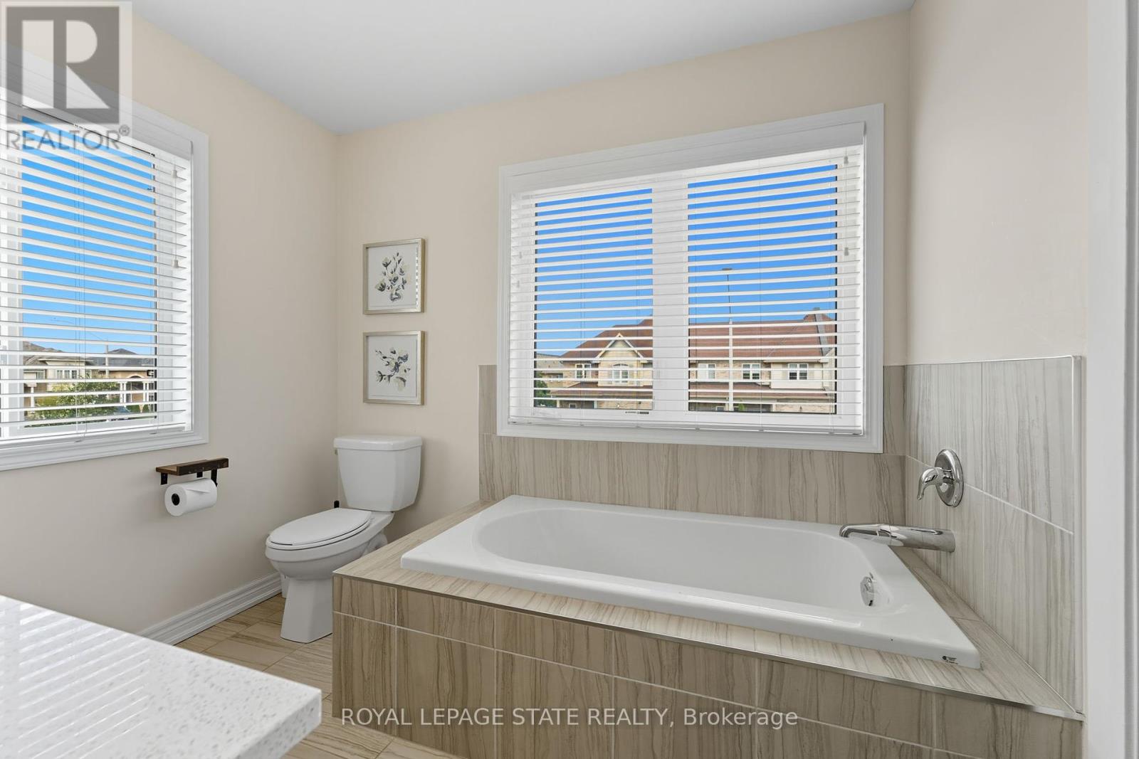 71 Bradbury Road, Hamilton, Ontario  L8J 0E4 - Photo 14 - X12421986