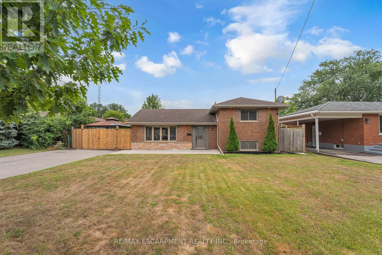 35 HICKERY PLACE, Brantford, Ontario