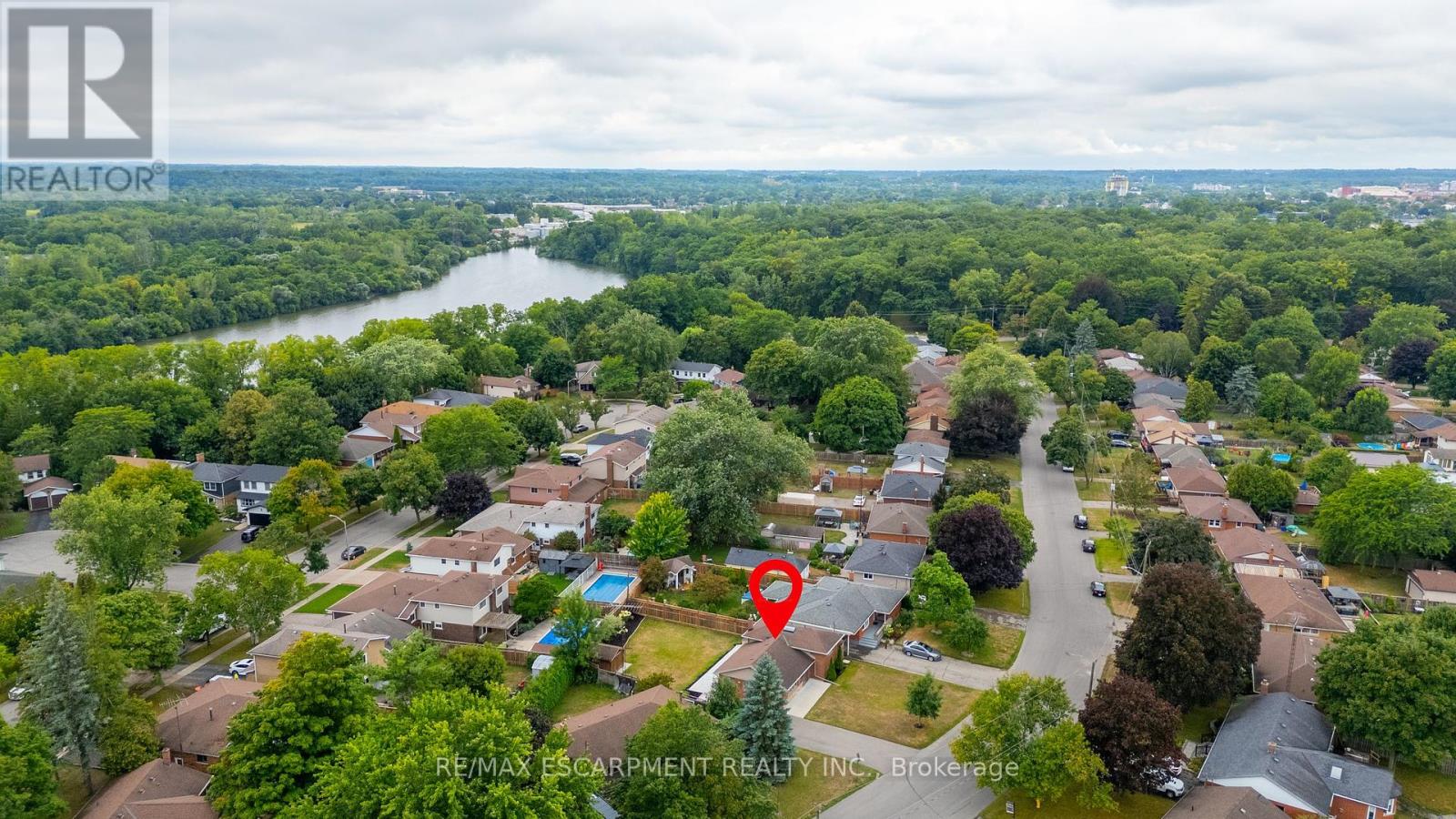 35 Hickery Place, Brantford, Ontario  N3S 3C7 - Photo 47 - X12421996