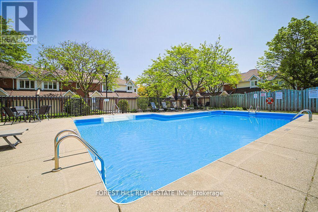15 - 523 Beechwood Drive, Waterloo, Ontario  N2T 2G7 - Photo 27 - X12422003